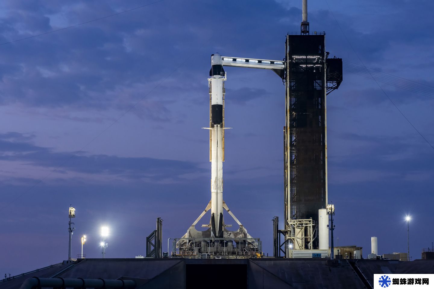 太空出差 8 天已变 9 个月，NASA 与 SpaceX 正推进明早 7:03 发射 Crew-10 任务的计划