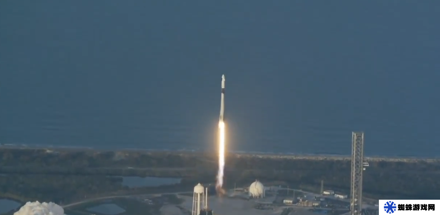SpaceX“龙”飞船发射升空，计划接回太空滞留 9 个月宇航员