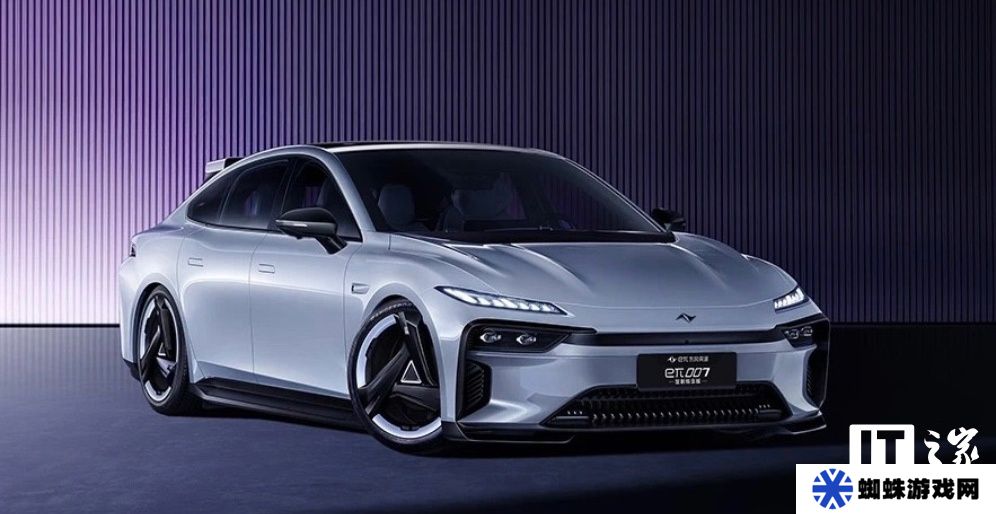 东风奕派宣布 eπ007 轿车赛道定制版将于年内量产